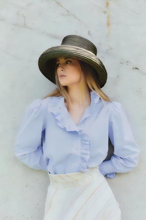 Women's Ruffled Lantern Sleeve Shirt