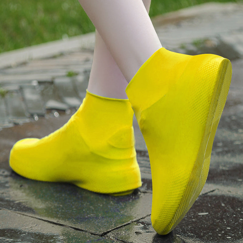 📢📢40% OFF !! ⏰ Waterproof Rain Shoe Cover – Non-slip sole & easy on/off – Reusable, perfect for wet weather or muddy walks – fits most shoes, keeps feet dry 🌧️