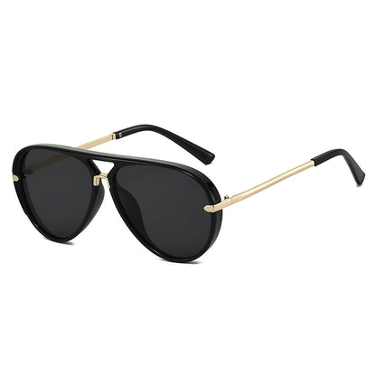 Retro Oversized Aviator Sunglasses 🔆🕶️