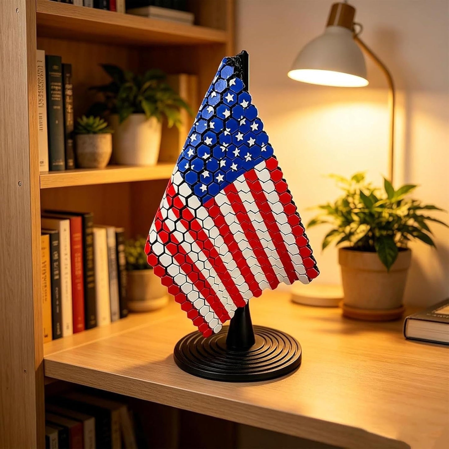 Flag Chain Mail Patriotic Desk Decor