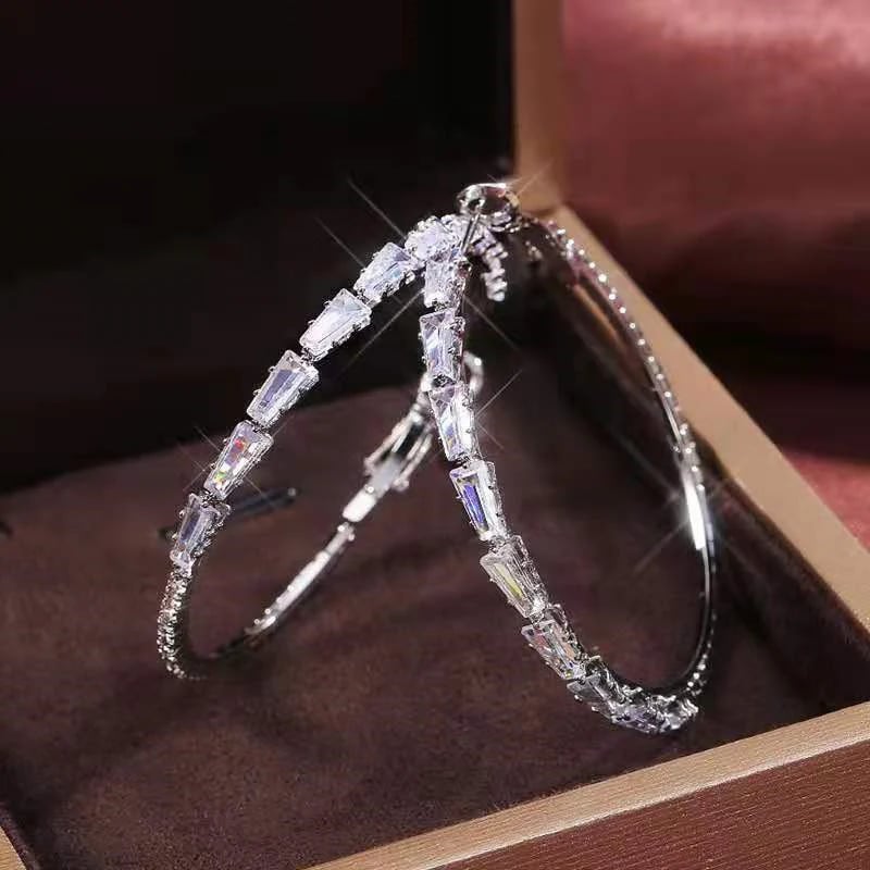💎 ✨ Women's Sparkling CZ Hoop Earrings – Micro-Paved, Lightweight Copper & Bold Design – Elegant, Versatile & Perfect Gift 💫