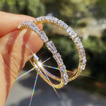 💎 ✨ Women's Sparkling CZ Hoop Earrings – Micro-Paved, Lightweight Copper & Bold Design – Elegant, Versatile & Perfect Gift 💫