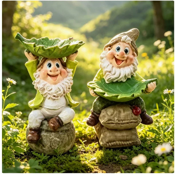 🍃 Birdie Butler Gnome™ — Whimsical Leaf Feeder Garden Statue