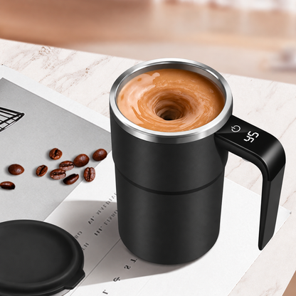 Automatic mixing cup with smart temperature display