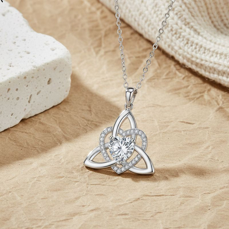 Celtic Knot Heart Pendant Necklace💎📿