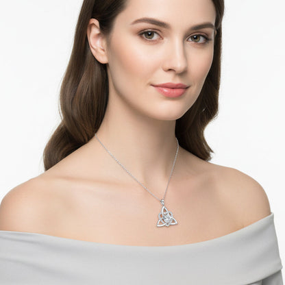 Celtic Knot Heart Pendant Necklace💎📿