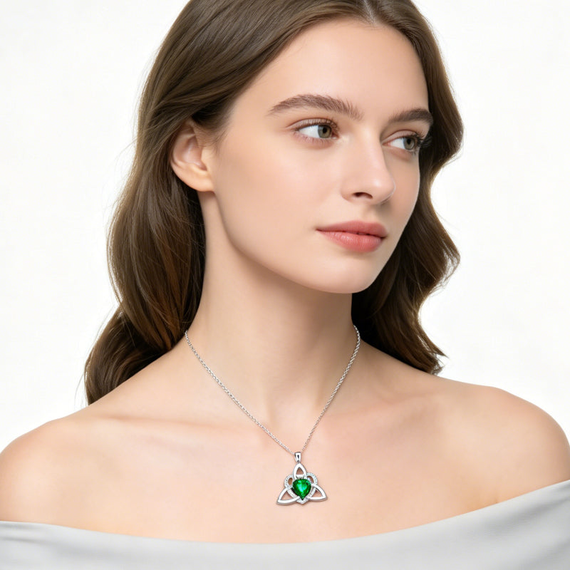 Celtic Knot Heart Pendant Necklace💎📿