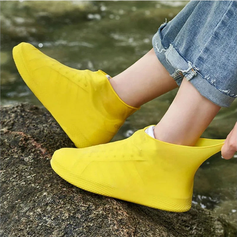 📢📢40% OFF !! ⏰ Waterproof Rain Shoe Cover – Non-slip sole & easy on/off – Reusable, perfect for wet weather or muddy walks – fits most shoes, keeps feet dry 🌧️