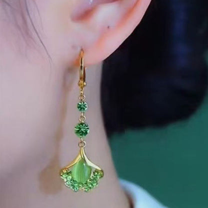 Elegant Ginkgo Leaf Tassel Earrings 💚