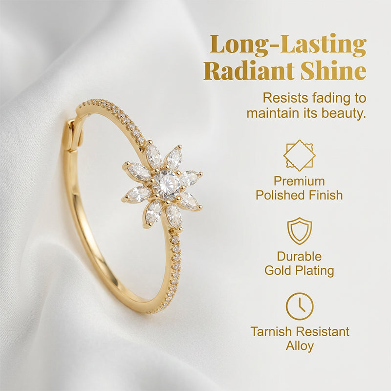 ❄️Elegant Snowflake Zircon Hoop Earrings ✨