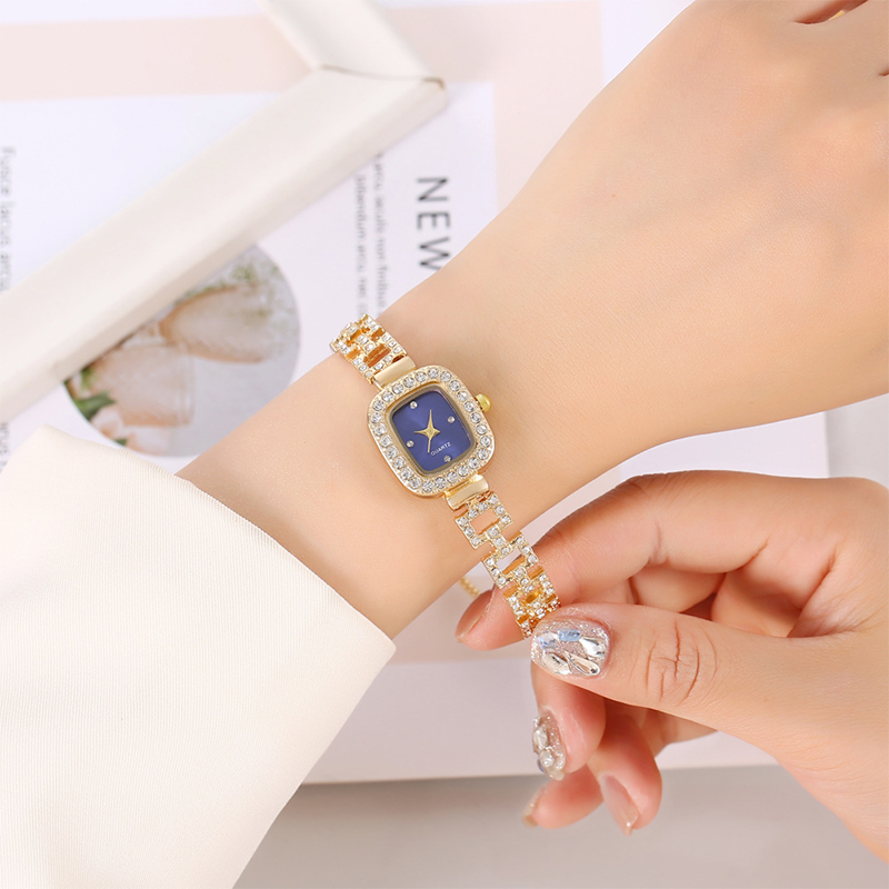 ✨❤️Women Drawstring Bracelet Watch Square Quartz