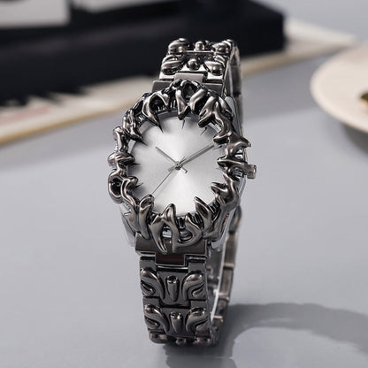 ⌚ Creative Claw-Shaped Quartz Watch – Red Dial, Sculptural Bracelet, Statement Style 🔥
