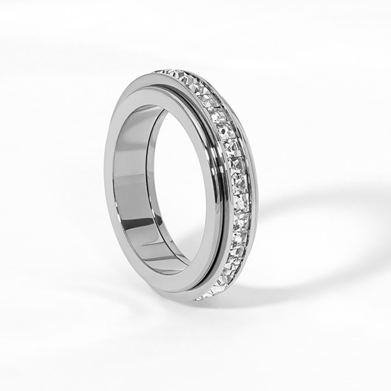 ✨💕Titanium Steel Rotatable Spinner Ring with Zirconia